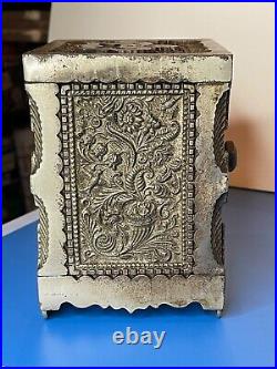 1897 J. E. STEVENS KEY COMBINATION SAFE #40 Burglar Safe House Cast Iron BANK