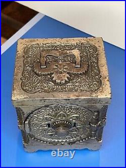 1897 J. E. STEVENS KEY COMBINATION SAFE #40 Burglar Safe House Cast Iron BANK