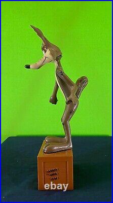 1971 Warner Brothers Looney Tunes Wiley Coyote Coin Cash Bank by R. Dakin & Co