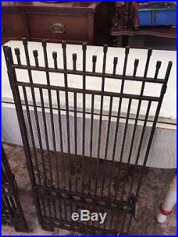 ANTIQUE CIRCA EARLY 1900 CAST IRON BANK TELLER WINDOW GATE LOCKING WithKEY