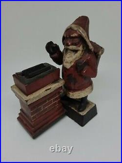 ANTIQUE/VINTAGE Santa at the Chimney Collectors Cast Iron Mechanical Coin Bank