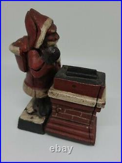 ANTIQUE/VINTAGE Santa at the Chimney Collectors Cast Iron Mechanical Coin Bank