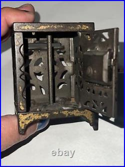 Antique 1886 Cast Iron Still Safe Bank J&E Stevens With Key