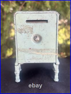 Antique 1930 Original Paint Arcade Cast Iron Majestic Radio Still Coin Bank HTF Antique 1930 Original Paint Arcade Cast Iron Majestic Radio Still Coin Bank HTF