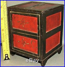 Antique COLUMBIA CAST IRON STILL BANK PENNY SAFE Stenciled Red Panels withKey NR