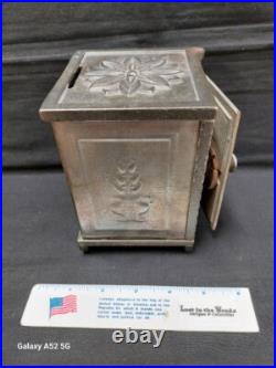 Antique Columbus Safe Cast Iron Steel Combination Lock Coin Bank