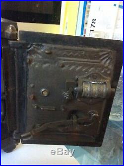 Antique Mechanical Cast Iron Bank J&E Stevens 1890s WATCHDOG SAFE Columbia Sides