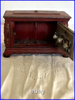 Antique Radio Bank Vintage Red Kenton Toys, Kenton, Ohio