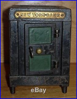 C. 1875 J & E Stevens Cast Iron New York Bank Safe with Key