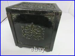 Collectible Cast Iron Vintage Royal Safe Deposit Safe Savings Bank 199-f
