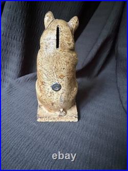 Hubley JMR Thrifty Wise Pig Cast Iron Bank Hubley JMR Thrifty Wise Pig Cast Iron Bank