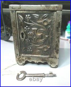 J. E. Stevens Safe Lock No. 50 Pat Aug. 24, 1897 Nickel Plate Cast Iron Bank Key