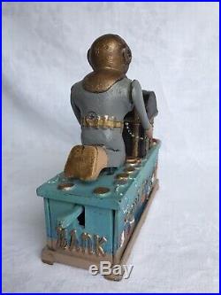 Maritime Diving Helmet Vintage Style Diver Figure Cast Iron Mechanical Coin Bank