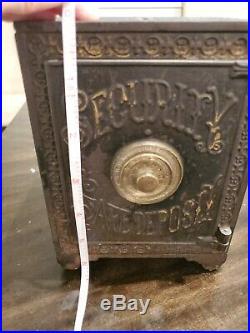 RARE Large Cast Iron Safe Bank 3 combinations 1983 lion head with drawers collec