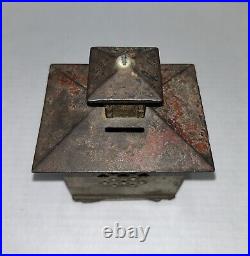 VINTAGE CAST IRON METAL COIN BANK BUILDING Money STILL BANK-OLD
