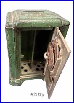 Vintage Cast Iron Kenton Radio Upright Savings Bank Green 4.5 Rare