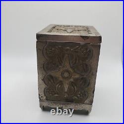 Vintage Coin Bank J&e Stevens Co Key Lock Safe No 50 Patd 1897 Still Bank USA