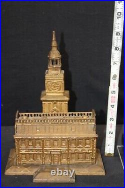 Vintage Independence Hall Cast Iron Coin Bank Created In 1875 By Enterprise Mfg